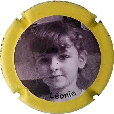 N°22c Léonie, contour jaune
Photo Jacky MICHEL
