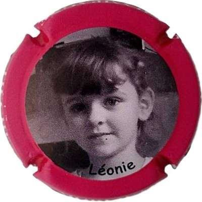 N°22d Léonie, contour rose foncé
Photo Jacky MICHEL
