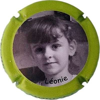 N°22e Léonie, contour vert pomme
Photo Jacky MICHEL
