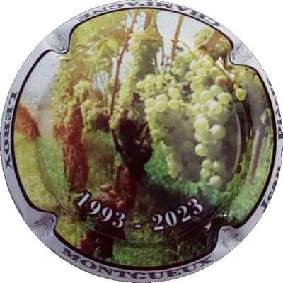 N°38 Contour blanc
Photo Joëlle MENNERET
