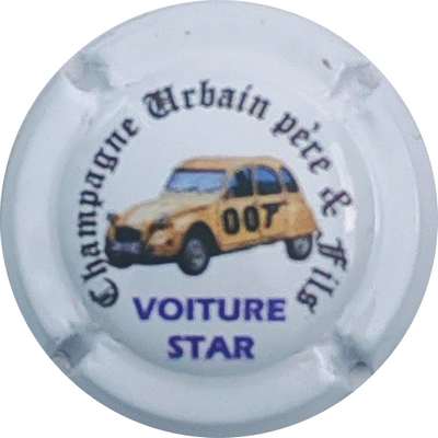 N°68r Voiture star, 2CV, fond blanc
Photo Christophe LELU
