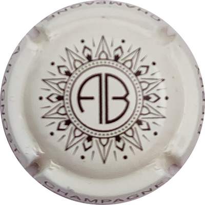 N°NR Petites initiales, blanc cassé et noir
Photo Christophe LELU
