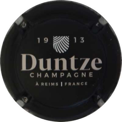 N°03 Noir mat et blanc, nom horizontal
Photo Jacques GOURAUD
