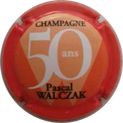 N°16 Fond orange pâle, contour orange
Photo France Marie
