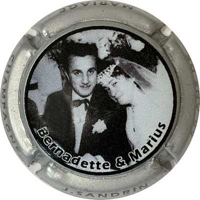 N°NR Anniversaire de mariage, Bernadette & Marius, 100expl
Photo Bruno HEBMANN GONTIER
Mots-clés: NR