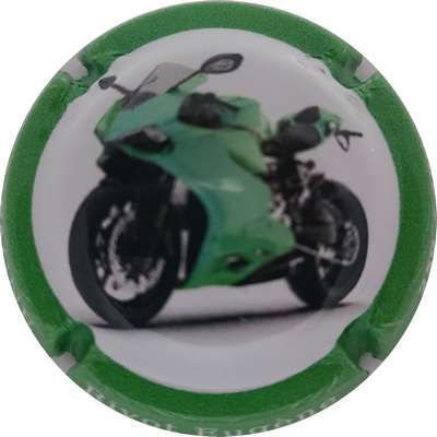 N°13c Moto, contour vert
Photo Joelle MENNORET
