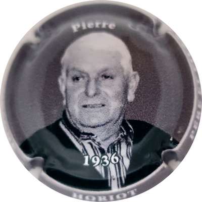 N°16 Pierre, de face
Photo Joelle MENNORET
