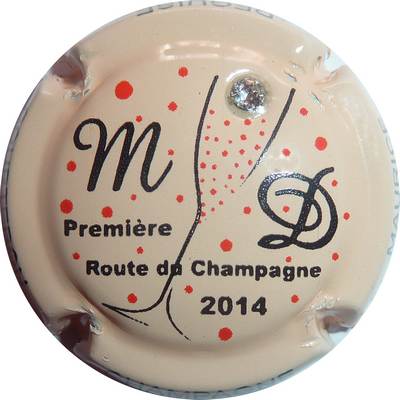 N°065c Première route du champagne 2014, fond saumon avec strass
Photo SAVART CHRISTOPHE
