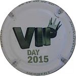 Ndeg185b_VIP_day_20152C_blanc_et_vert2C_cote_5.JPG
