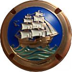 Ndeg21a_Capsule_bijou_bateau_en_relief2C_contour_rose2C_120_exemplaires_numerotes.jpg
