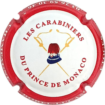 N°08a Blanc, contour  rouge
Photo René COSSEMENT
