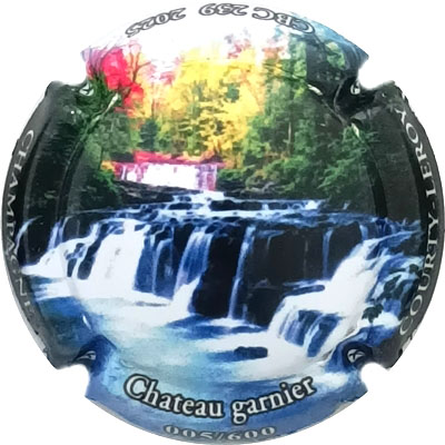 N°NR-01 Château Garnier, N°XXX-600
Photo René COSSEMENT
Mots-clés: CAPSULES DE CLUBS