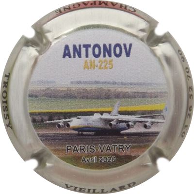 N°09a (Série de 3) Antonov, contour métal
Photo René COSSEMENT
